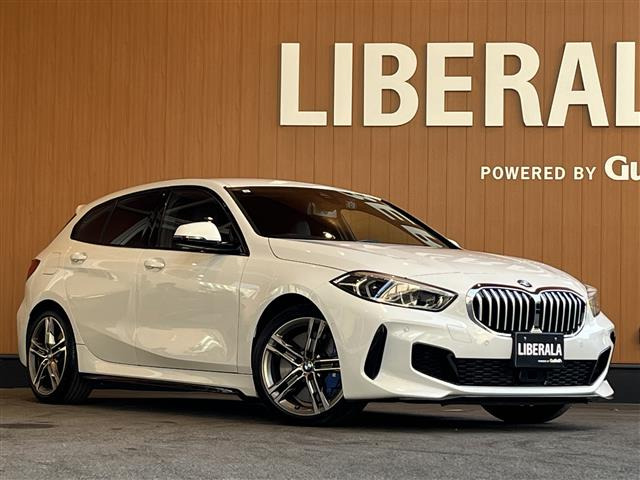 1シリーズM135i xドライブ 4WD