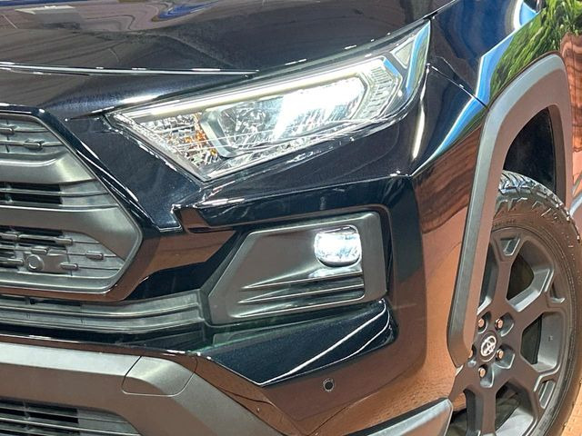 �yLED�w�b�h���C�g�z���V����ԑ��s�����ǍD�Ȏ��E���m�ۂ����S���ĉ^�]�ł��鍂�P�xLED�w�b�h���C�g�𑕔�!�_�����x�������A����d�͂��}�����Ă��܂��B