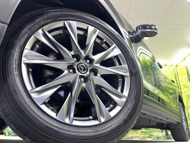 �y�O���[�h��p����19�C���`�A���~�z�C�[���z�f�U�C�����̍��������A���~�z�C�[���𑕒����Ă���܂��B�e��ЊO�A���~�z�C�[����A�X�^�b�h���X�^�C�����戵�����Ă���܂��B���񂲑��k����������