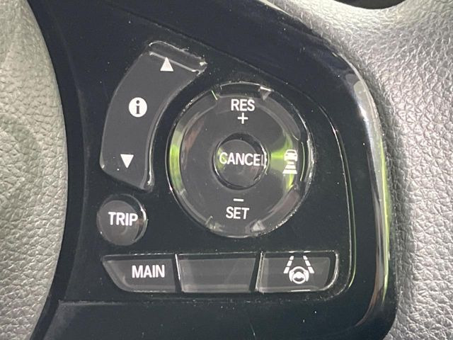 �y�A�_�v�e�B�u�N���[�Y�R���g���[���z�������H�ł̒��������s���y��!!�����ő��x��ۂN���[�Y�R���g���[�����A�Փˌy���V�X�e���ƘA�g���A�O���̎ԗ������m���ĎԊԂ�ۂ悤�ɑ��x���߂��Ă���܂�!!