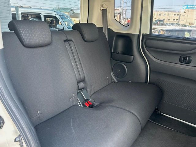 �L�X�Ƃ���2��ڃV�[�g�͋��Z���������A���S�n�����K!�F�B��Ƒ��Ƃ̂��o�����ɂ҂�����ł��B�x�r�[�V�[�g��`���C���h�V�[�g�g�p�������K�ɂ��߂�������������\���ȋ�Ԃ��m�ۂ��Ă��܂��B