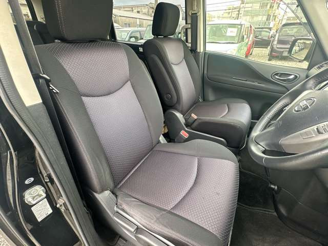 �I�[�����[�J�[�̌y�����Ԃ𒆐S�ɖL�x�ȎԎ����葵���Ă���܂��􂨒T���̂��Ԃ������ƌ�����܂�!!