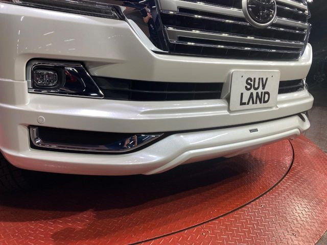 【モデリスタエアロ】人気のモデリスタエアロを装着!クルマの外観がよりスタイリッシュになり、街中で存在感あふれる1台に♪将来買い替える時にもリセールに影響しやすく、価値ある人気の装備です!