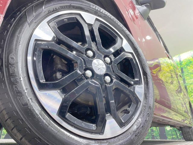 �y����15�C���`�A���~�z�C�[���z�O�ςɃ}�b�`���������A���~�z�C�[���𑕒����Ă���܂��B�e��ЊO�A���~�z�C�[����A�X�^�b�h���X�^�C�����戵�����Ă���܂��B���񂲑��k����������