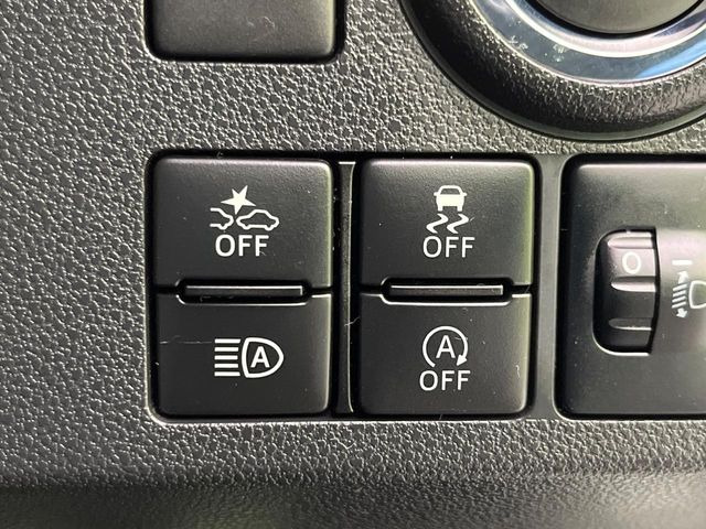 �y�X�}�[�g�A�V�X�g�z���s���ɑO���̎ԗ�����F�����A�Փ˂������Ȏ��͌x��ƃu���[�L�ŏՓˉ���Ɣ�Q�y�����A�V�X�g�B�����S�Ƀh���C�u�����y���݂��������܂��B