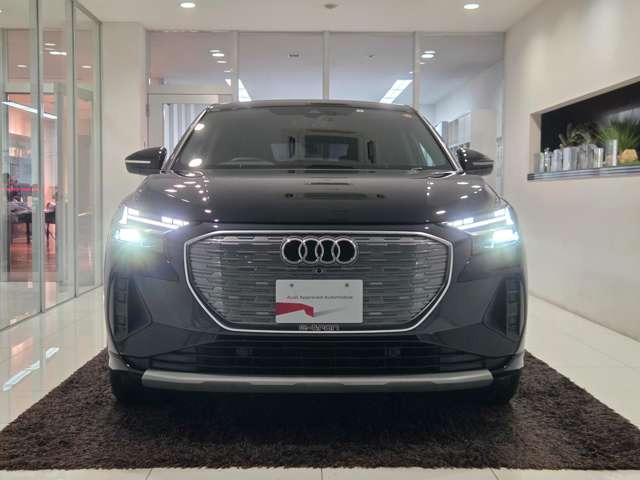 Q4スポーツバックe-tron40 アドバンスド