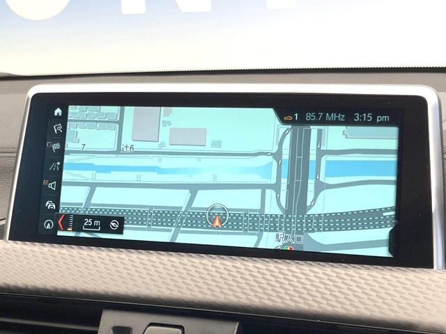 �������i�r:��̊��̂���i�r�́A����������ԓ������o���Ă���܂��B�I�[�f�B�I�@�\���[�����Ă���܂��̂ŁA�^�]�����y���߂܂���