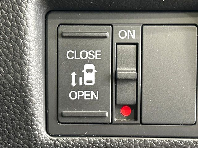 �y�p���[�X���C�h�h�A�z�X�}�[�g�L�[��^�]�Ȃ̃X�C�b�`�ŃX���C�h�h�A�̊J���\���d��������͂����ăh�A���J����K�v�������A���������q�l�ł��A�d���ו��������Ă��鎞�����N�ɊJ���߂ł��܂���