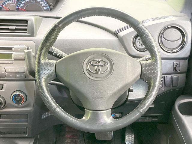 �y�����v�����X�e�A�����O�z�㎿�Ȋv���g�p���邱�ƂŁA��ɂ����������݂ƂĂ��^�]���₷���n���h���ł���