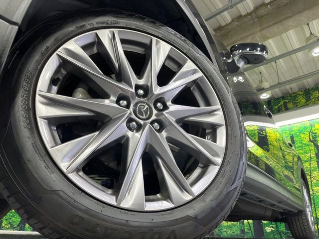 �y����19�C���`�A���~�z�C�[���z�O�ςɃ}�b�`���������A���~�z�C�[���𑕒����Ă���܂��B�e��ЊO�A���~�z�C�[����A�X�^�b�h���X�^�C�����戵�����Ă���܂��B���񂲑��k����������