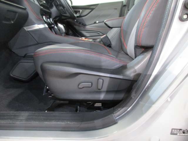 フォレスター2.5 エックスブレイク 4WD