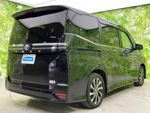 ヴォクシー1.8 ハイブリッド S-Z