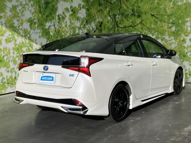 プリウス1.8 S ツーリングセレクション ブラックエディション