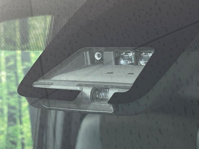 �y�g���^�Z�[�t�e�B�Z���X�z���s���ɑO���̎ԗ�����F�����A�Փ˂������Ȏ��͌x��ƃu���[�L�ŏՓˉ���Ɣ�Q�y�����A�V�X�g�B�����S�Ƀh���C�u�����y���݂��������܂��B