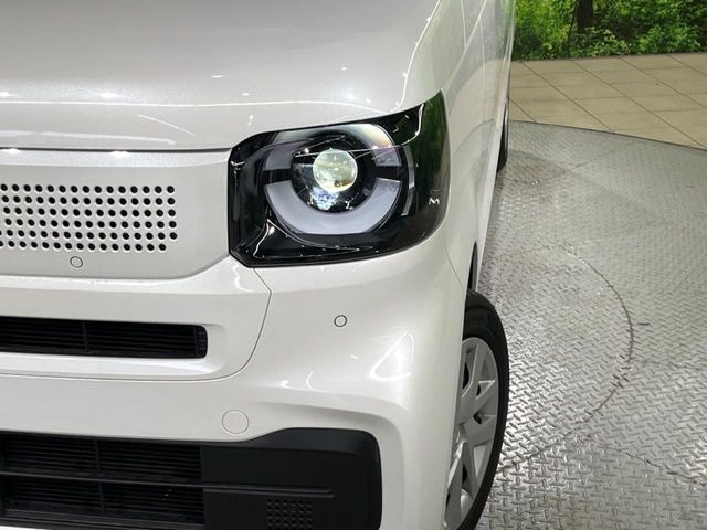 �yLED�w�b�h���C�g�z���V����ԑ��s�����ǍD�Ȏ��E���m�ۂ����S���ĉ^�]�ł��鍂�P�xLED�w�b�h���C�g�𑕔�!�_�����x�������A����d�͂��}�����Ă��܂��B