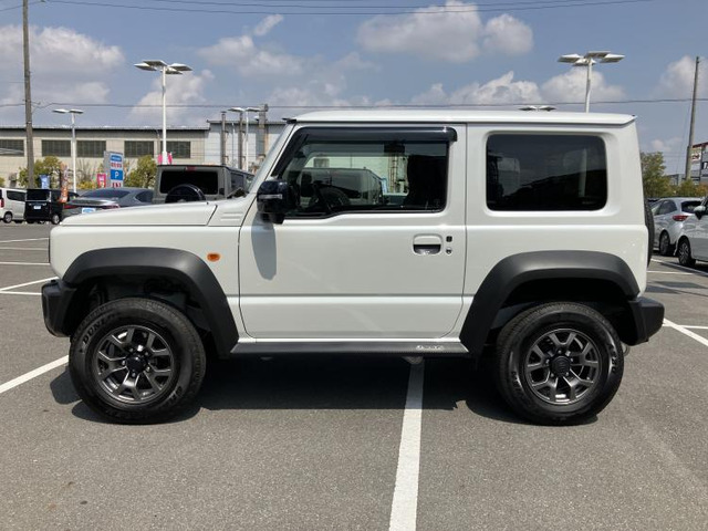 ジムニーシエラ1.5 JC 4WD