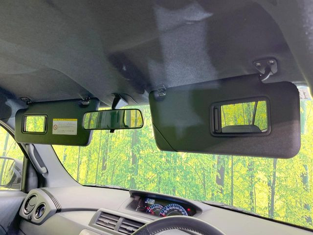 �y�o�j�e�B�~���[�z�T���o�C�U�[���ɐݒu���ꂽ�~���[�Őg�����Ȃ݃`�F�b�N!������Ƃ������C�N�����ɂ����􂵂܂���