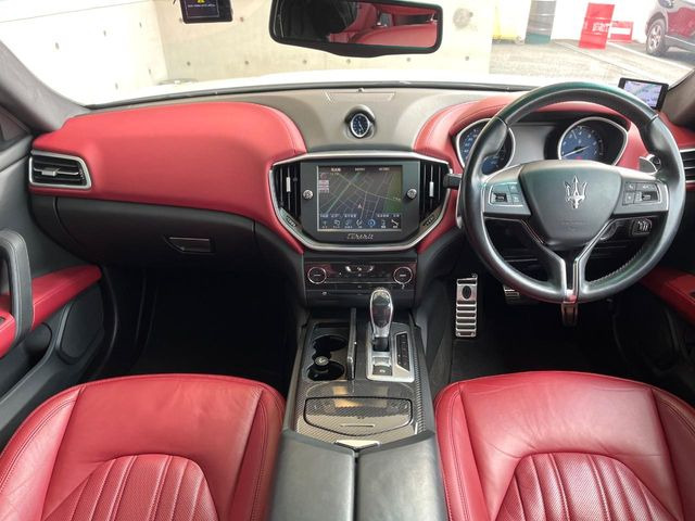 �A���ԃO���[�v���݌ɐ���2,000��!�S���̌n��X���烁�[�J�[�E�Ԏ��킸���Љ�o����̂ŁA���Ȃ��Ƀs�b�^���̂��Ԃ�������͂��ł���܂��͂��₢���킹��������