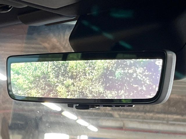 �y�f�W�^���C���i�[�~���[�z��Ȃ̑傫�ȉו��⓯��҂Ō�����m�F���Â炢���ł����S!�J�������B�e�����ԗ�����̉f�������[���~���[���ɕ\���B�N���A�Ȏ��E�ŏ󋵂̊m�F���\�ł�!