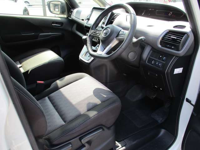 セレナ2.0 ハイウェイスターV