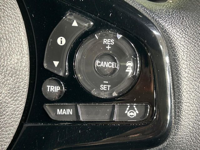 �y�A�_�v�e�B�u�N���[�Y�R���g���[���z�������H�ł̒��������s���y��!!�����ő��x��ۂN���[�Y�R���g���[�����A�Փˌy���V�X�e���ƘA�g���A�O���̎ԗ������m���ĎԊԂ�ۂ悤�ɑ��x���߂��Ă���܂�!!