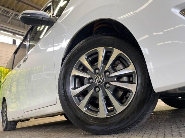 �y����16�C���`�A���~�z�C�[���z�O�ςɃ}�b�`���������A���~�z�C�[���𑕒����Ă���܂��B�e��ЊO�A���~�z�C�[����A�X�^�b�h���X�^�C�����戵�����Ă���܂��B���񂲑��k����������