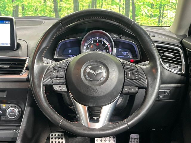 �y�����v�����X�e�A�����O�z�㎿�Ȋv���g�p���邱�ƂŁA��ɂ����������݂ƂĂ��^�]���₷���n���h���ł���