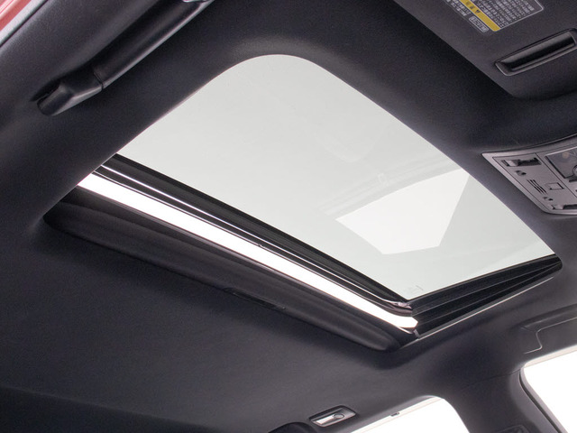 �l�C�����̃T�����[�t���t���Ă��܂�!�㉺�`���g�ɑO��X���C�h�@�\���t���Ă��܂��̂ŁA�l�X�ȃh���C�u�V�[���Ŋ��􂵂Ă���܂�!!�J��������ԓ���Ԃ͋C�����������ł���!����̊����Ă݂ĉ�����!