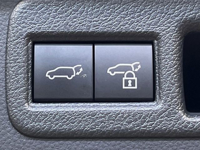 �y�p���[�o�b�N�h�A�z�X�}�[�g�L�[��^�]�Ȃ̃{�^�������������Ń��A�Q�[�g�������ŊJ���܂�!�ו��������Ă��鎞��A�����ʒu�ɂ���o�b�N�h�A��߂�ۂɕ֗��ȋ@�\�ł���