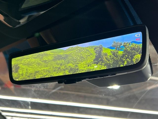 �y�f�W�^���C���i�[�~���[�z�J�������B�e�����ԗ�����̉f�������[���~���[���ɕ\���B�N���A�Ȏ��E�ŏ󋵂̊m�F���\�ł�!���h�����R�@�\�����p�ɂ͕ʓrSD�J�[�h�����p�ӂ��������ꍇ������܂��B