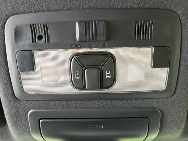 �y�����p���[�X���C�h�h�A�z�X�}�[�g�L�[��^�]�Ȃ̃X�C�b�`�Ō�ȗ����X���C�h�h�A�̊J���\���d��������͂����ăh�A���J����K�v�������A�����Ȃ��q�l�ł��ȒP�ɊJ���߂ł����K�ł���