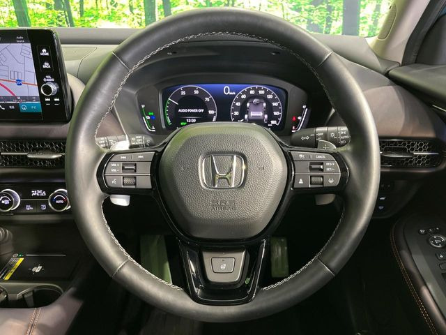 �y�����v�����X�e�A�����O�z�㎿�Ȋv���g�p���邱�ƂŁA��ɂ����������݂ƂĂ��^�]���₷���n���h���ł���