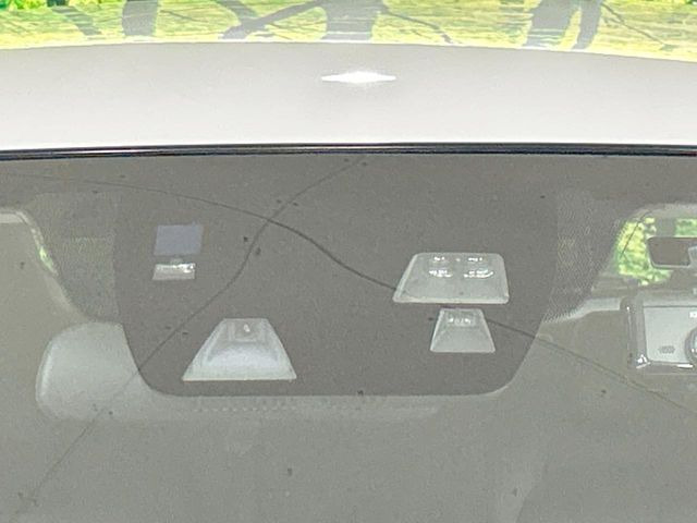 �y�X�}�[�g�V�e�B�u���[�L�T�|�[�g�z�ᑬ���s���ɑO���̎ԗ�����F�����A�Փ˂������Ȏ��͌x��ƃu���[�L�ŏՓˉ���Ɣ�Q�y�����A�V�X�g�B�����S�Ƀh���C�u�����y���݂��������܂��B