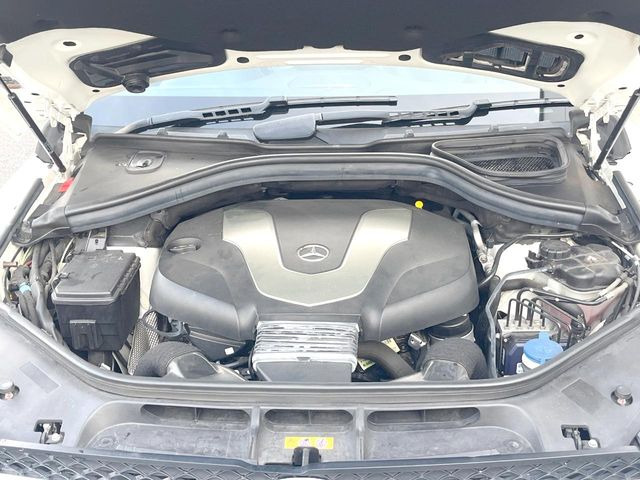 ●当店では、各メーカーの専用診断テスターを導入。国家資格を持つテクニカルスタッフも常駐しておりますので、万が一の際にも安心してご利用いただけます。