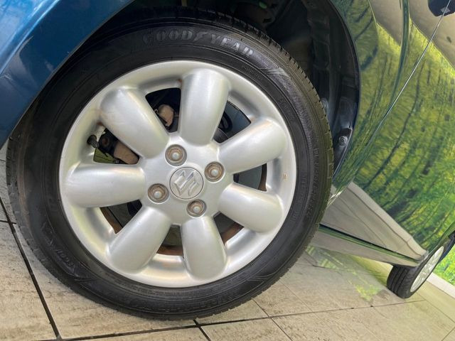 �y����14�C���`�A���~�z�C�[���z�O�ςɃ}�b�`���������A���~�z�C�[���𑕒����Ă���܂��B�e��ЊO�A���~�z�C�[����A�X�^�b�h���X�^�C�����戵�����Ă���܂��B���񂲑��k����������