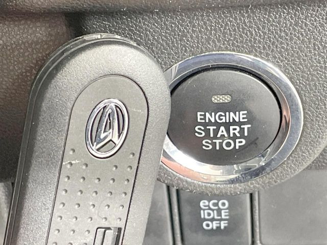 �y�L�[�t���[�V�X�e���z�J�o����|�P�b�g�ɓ��ꂽ�܂܂ł��h�A�̎{���E�������\�ȃX�}�[�g�L�[�𑕔��B�G���W���̃I���E�I�t�����J�M�����o���K�v����������Ƃ��Ă��֗��ł���