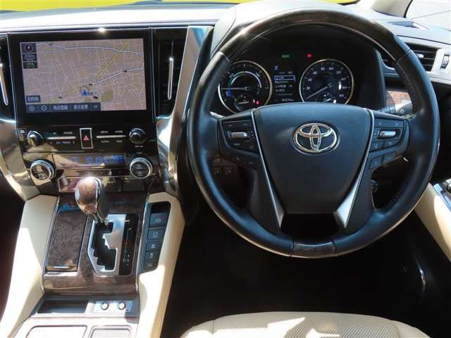 アルファードハイブリッド 2.5 エグゼクティブ ラウンジ S E-Four 4WD