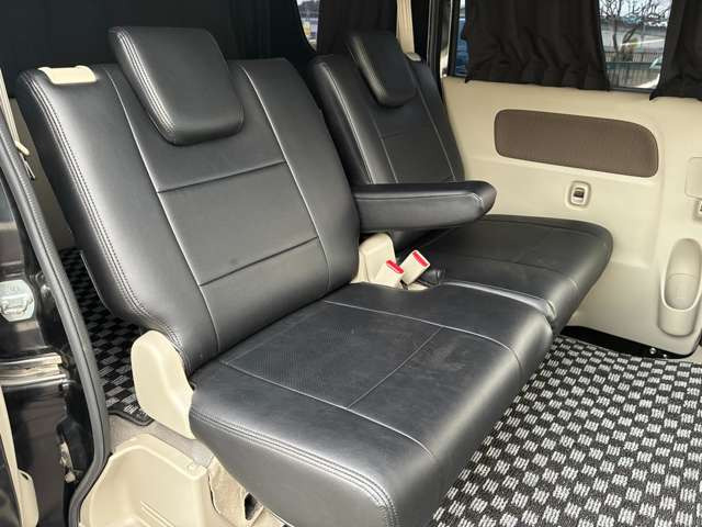 ご覧いただき誠に有難うございます。【GLOBAL CREST幸手店】 埼玉県幸手市の1000坪ほどの広大な敷地に常時150台以上展示しております。屋内でご覧いただくことも可能です。