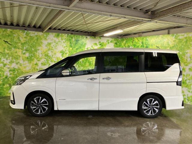 セレナ2.0 ハイウェイスターV