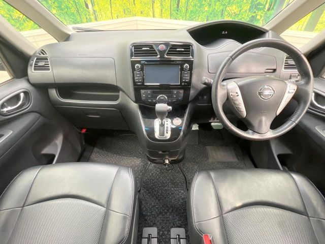 セレナ2.0 ハイウェイスター S-HYBRID アドバンスドセーフティパッケージ