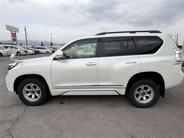 ランドクルーザープラド2.8 TZ-G ディーゼル 4WD