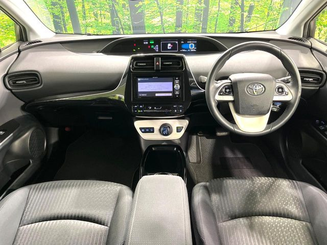 プリウス1.8 S セーフティ プラス