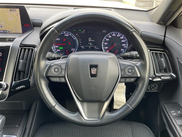 クラウンハイブリッド 2.5 RS Four 4WD