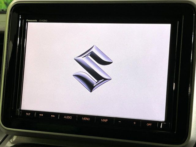 �y�����i�r�z�l�C�̏����i�r�𑕔����Ă���܂��B�i�r�̎g���₷���͂������A�I�[�f�B�I�@�\���[��!�L�����v�◷�s�͂������A�ʋ΂┃�����ȂǕ��i�̃h���C�u���y�����Ȃ�͂���