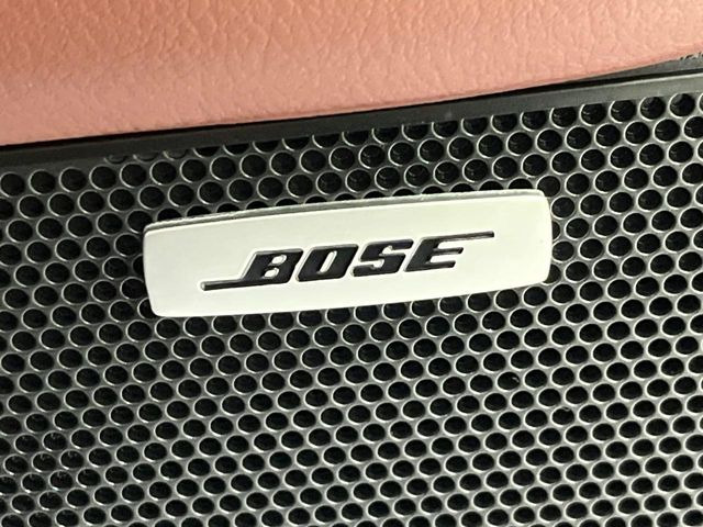 �yBOSE�T�E���h�V�X�e���t�������i�r�z�[���̃i�r�@�\�͂������A���x�ȃ`���[�j���O�\�͂����ڂ���Ă���A�������ȉ��y�����y���݂��������܂���