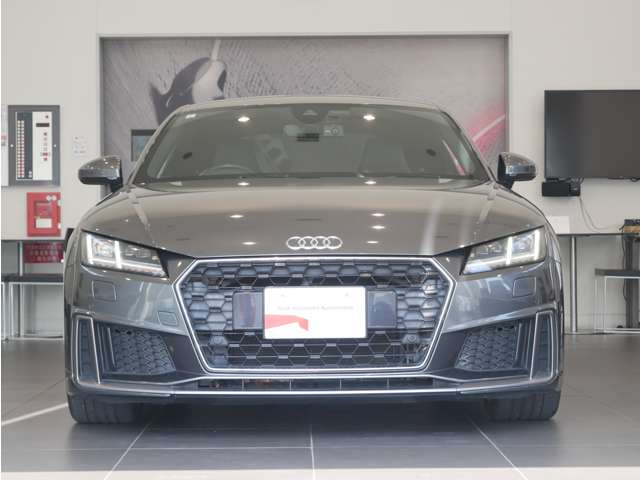 TTクーペ2.0 TFSI Sラインパッケージ