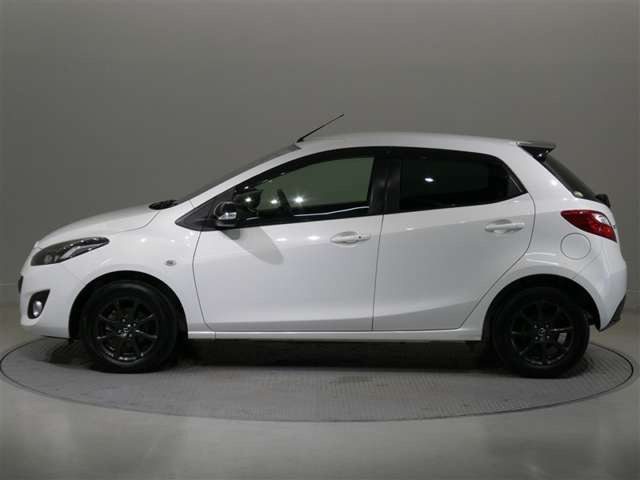 デミオ1.3 13 スカイアクティブ シューティングスター