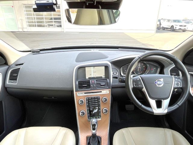 XC60T5 AWD クラシック 4WD