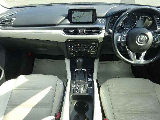 アテンザワゴン2.5 25S Lパッケージ