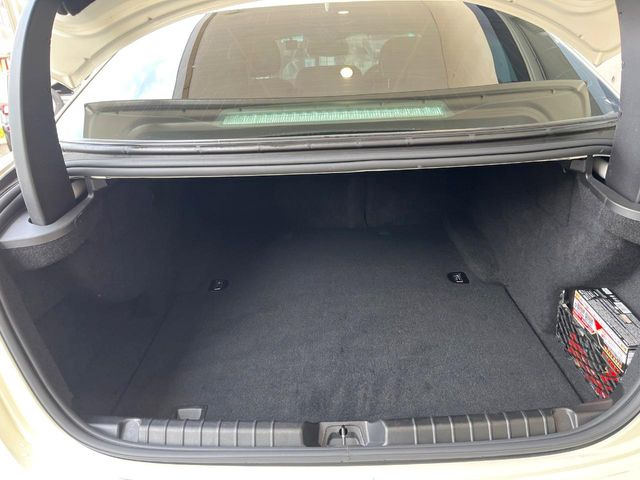 ���g�����N���[��:����L������e�X�y�[�X!���ꂾ���̍L��������΂��������⃌�W���[�Ȃǂɂ��œK�ł�!�g�p�������Ȃ����ꂢ�ȏ�Ԃ��ێ����Ă���܂��B